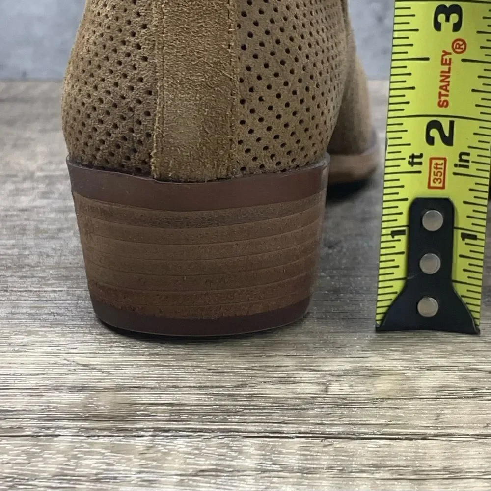 ‎Kensie~Women’s~”Glynda”~Desert Sand Perforated Suede Ankle Booties~Size 8M